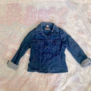 Levi’s dark stretch denim jacket medium EUC